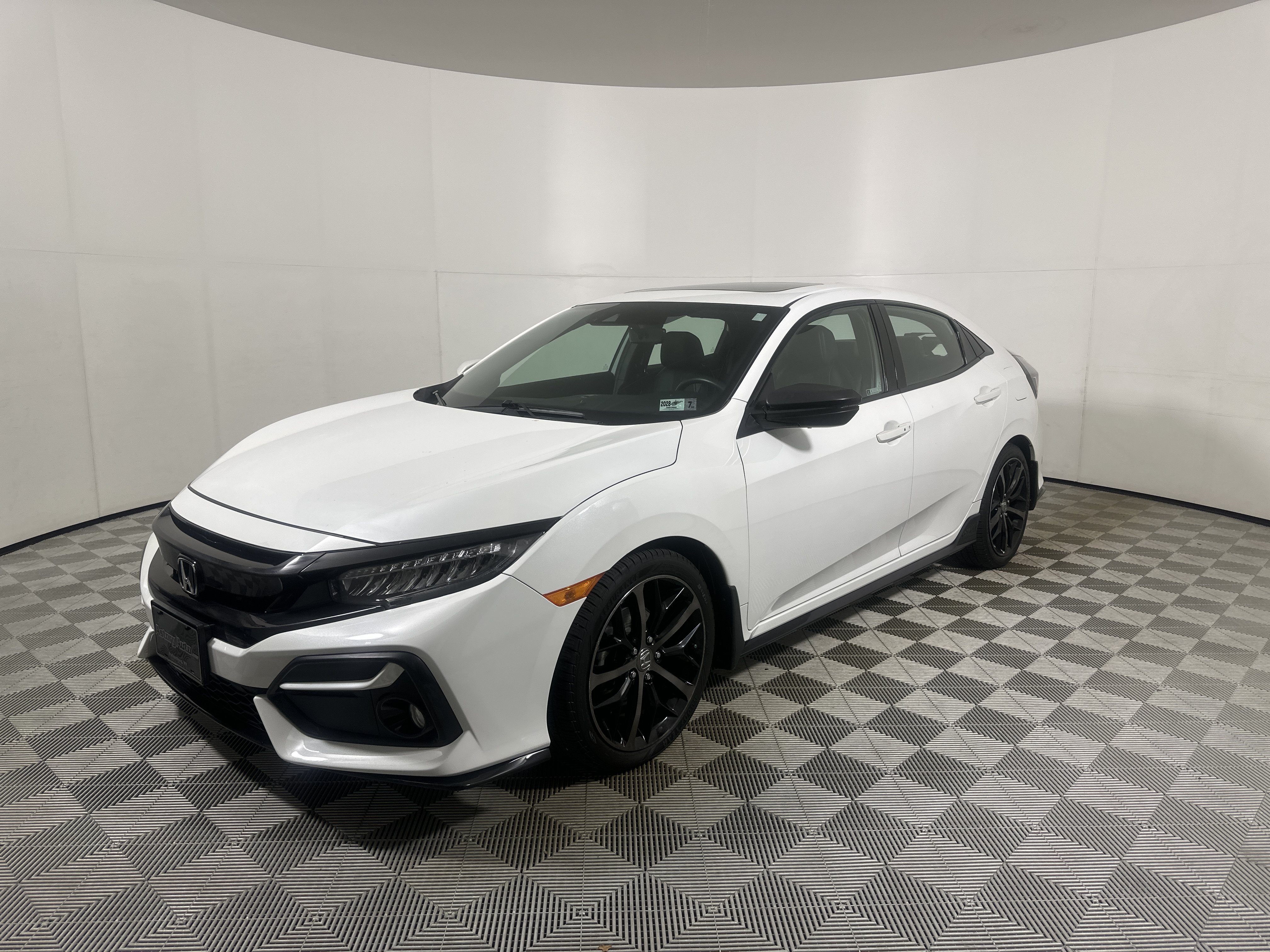 Used 2021  Honda Sport Touring image 3
