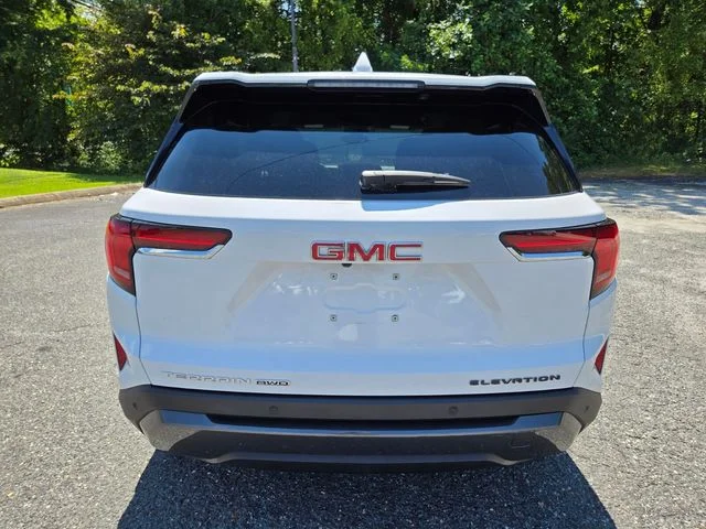 Used 2025 White GMC Elevation image 7