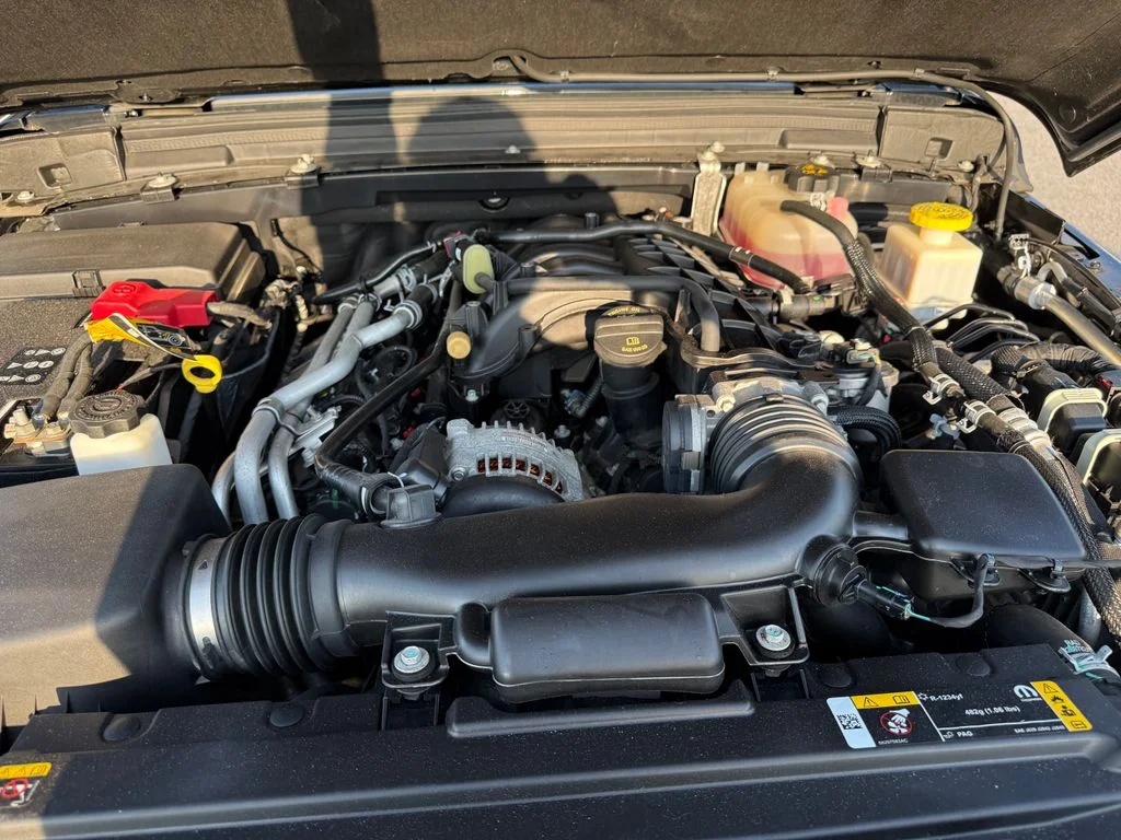 Used 2022 Black Jeep Altitude image 18