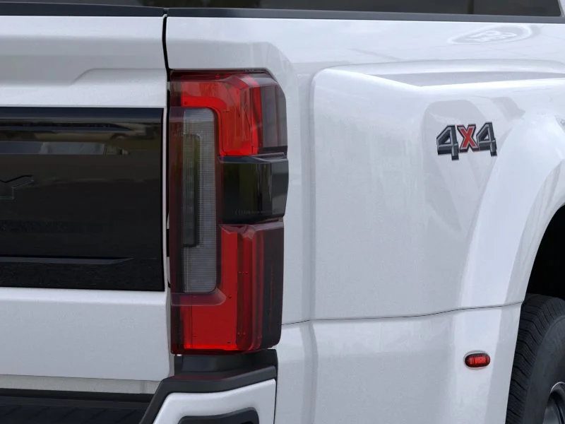 New 2026 Star White Metallic Tri-Coat Ford Platinum image 46