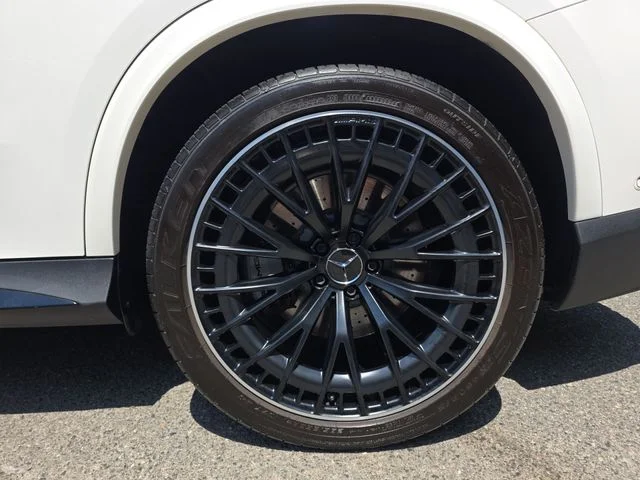 Used 2024  Mercedes-Benz GLC 43 AMG® image 35