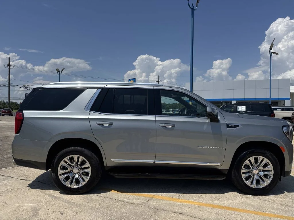 Used 2024 Silver GMC Denali image 8
