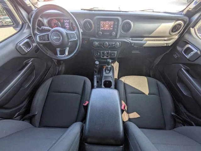Used 2020 Silver Jeep Sport image 15