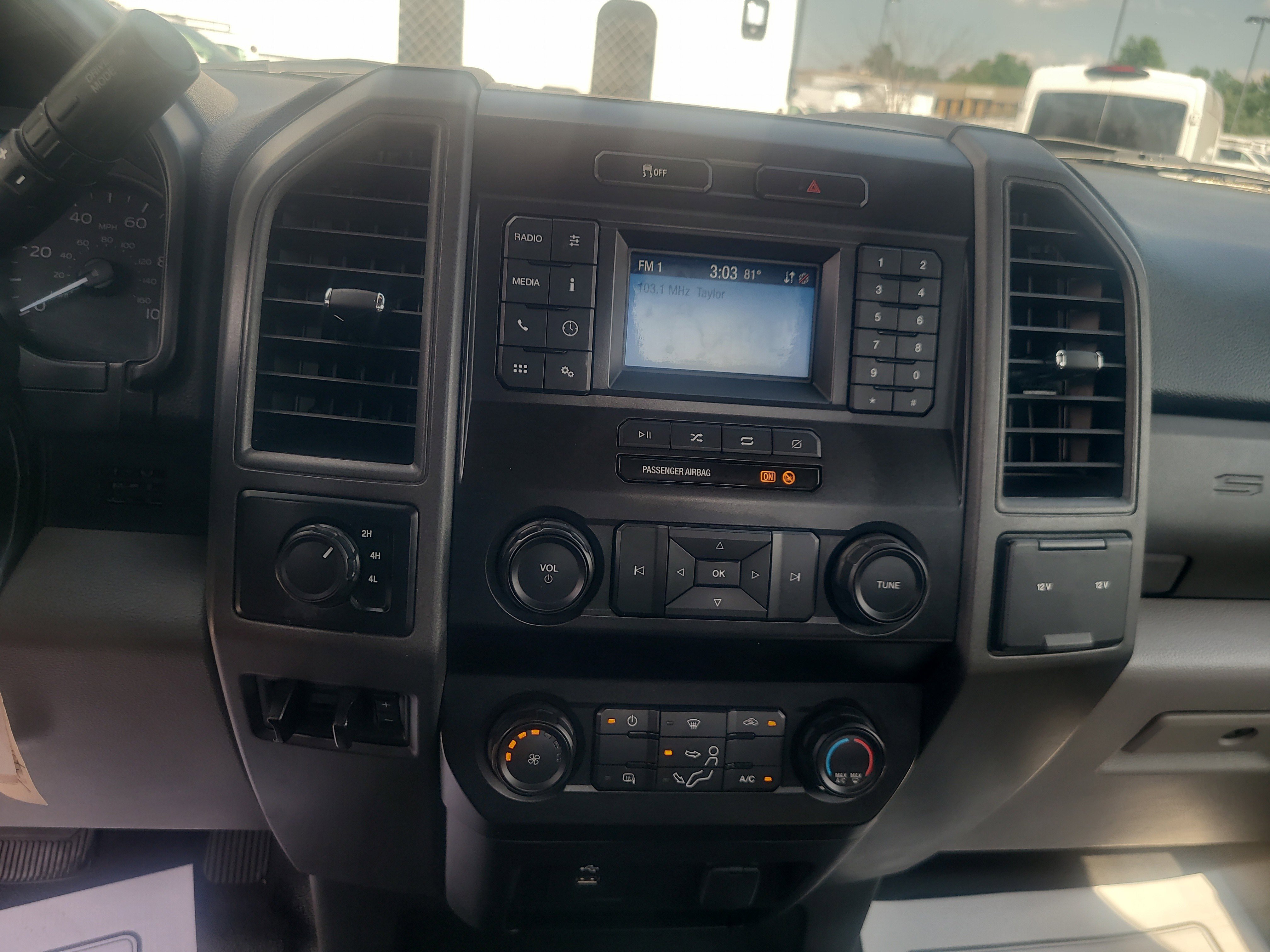 Used 2020 Oxford White Ford XL image 14