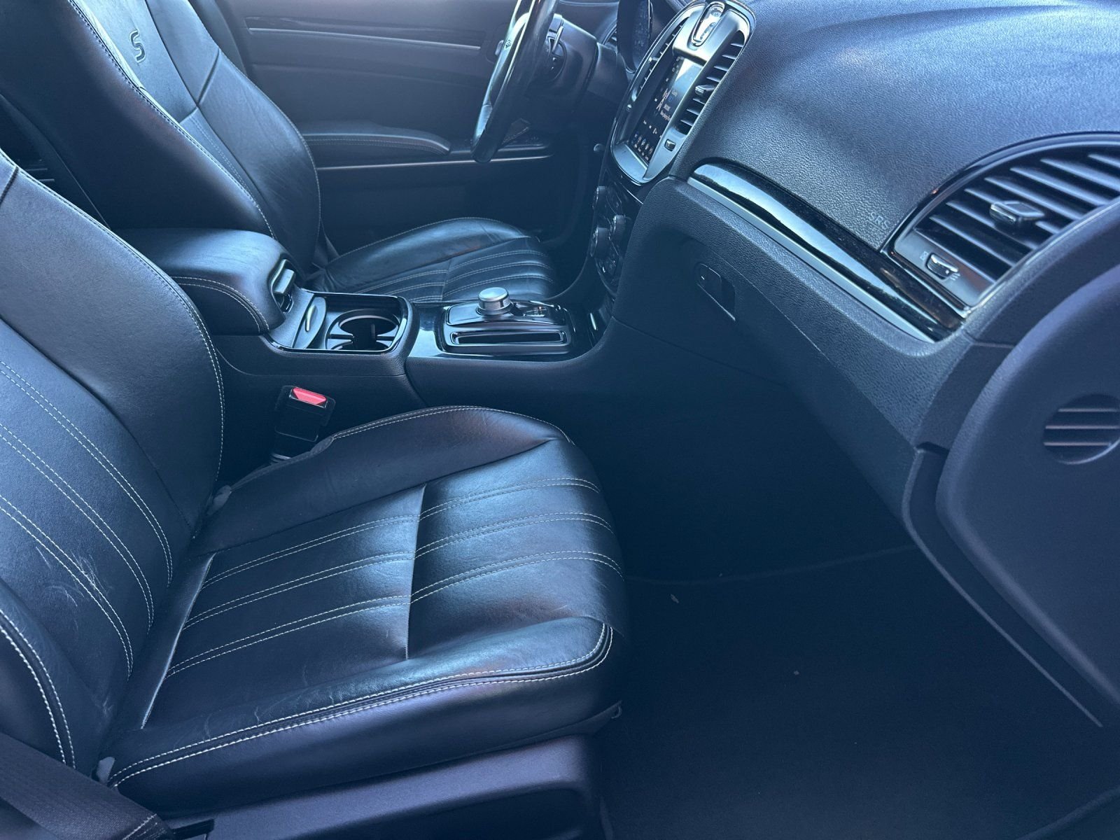 Used 2019 Gloss Black Chrysler S image 14