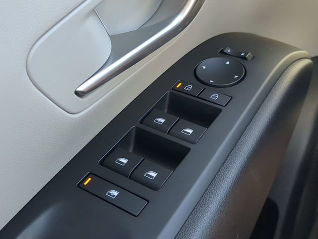 New 2025 Gray Hyundai SE FWD image 49