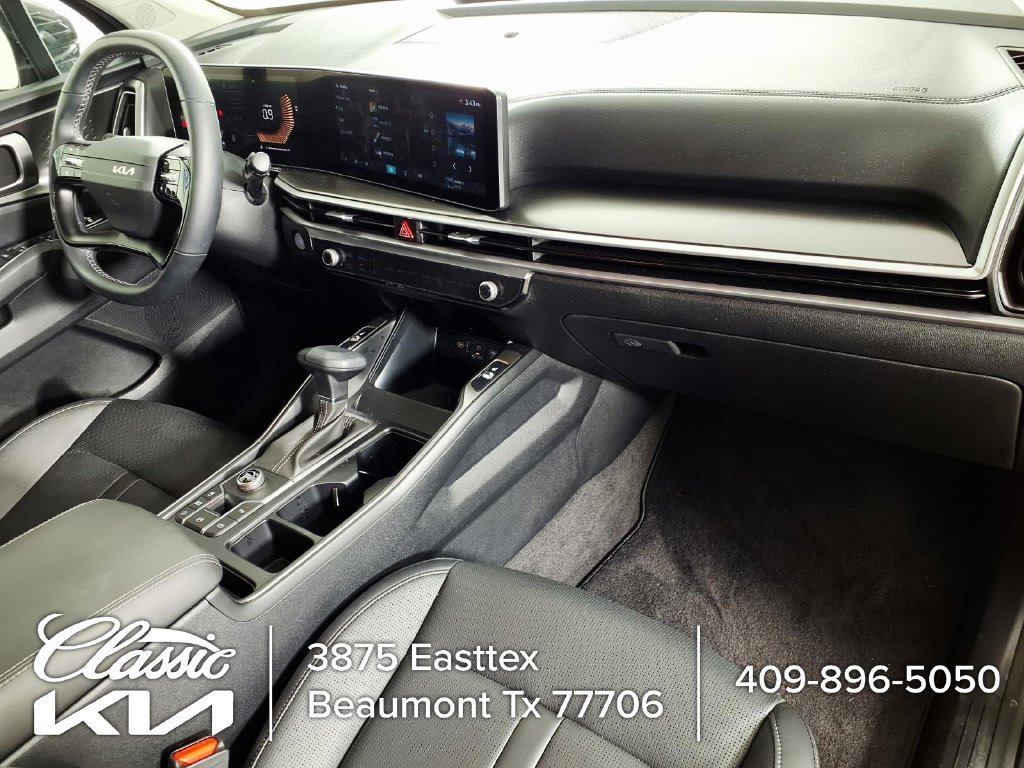 Used 2026 Black Kia EX image 13