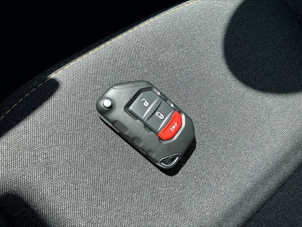 Used 2024 Silver Jeep Sport S 4xe image 29