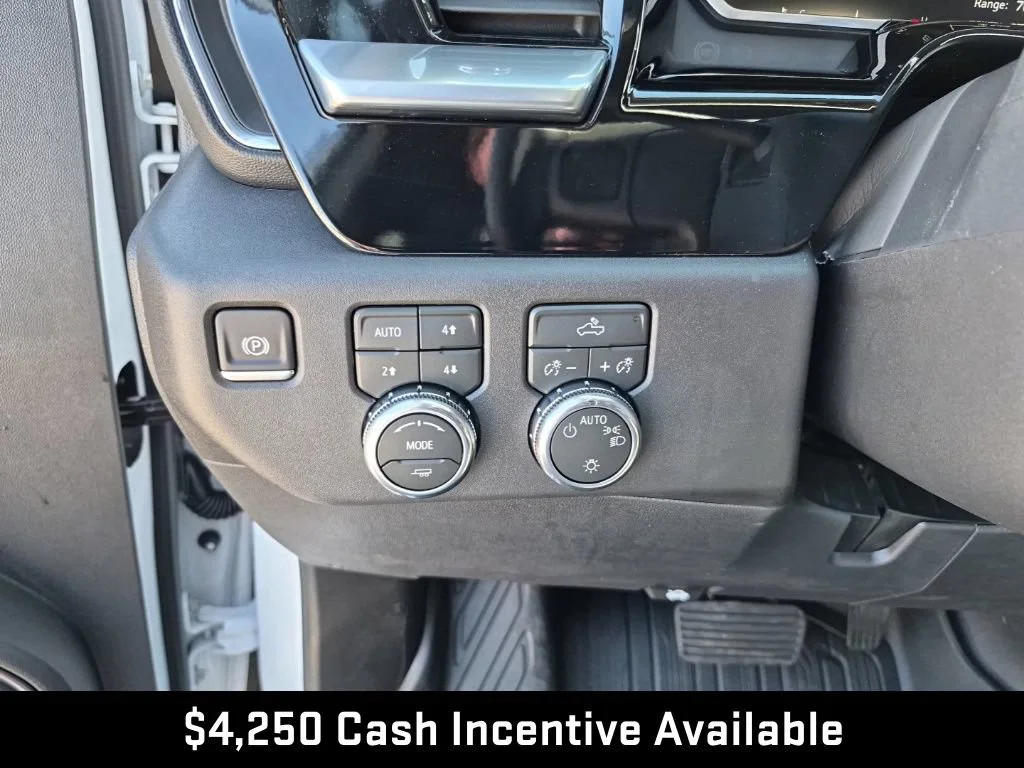 New 2026 Summit White GMC SLE image 39