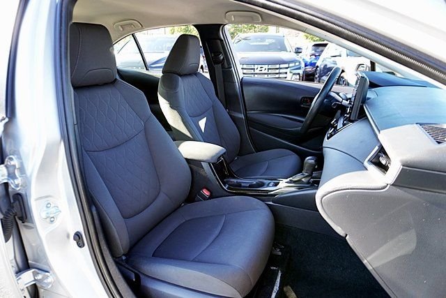 Used 2022 Silver Toyota LE image 12