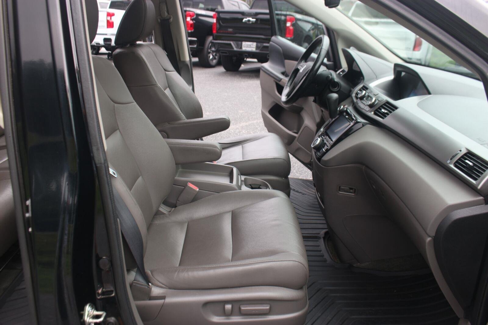 Used 2016  Honda EX-L image 38