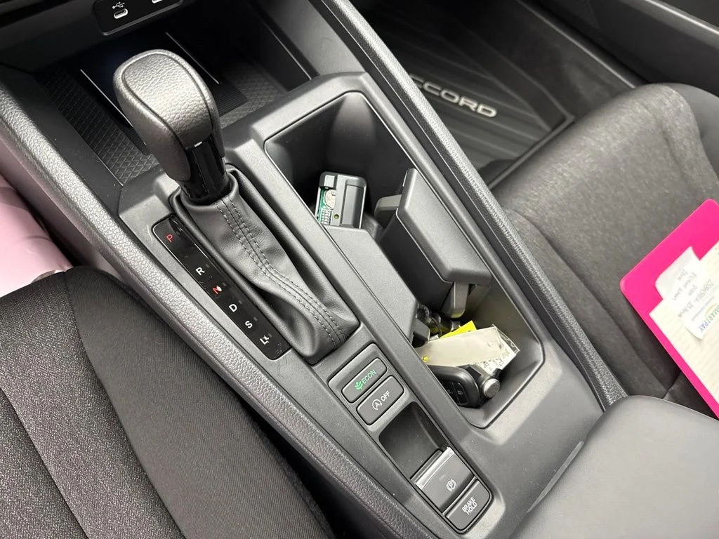 New 2026 Platinum White Pearl Honda LX image 18