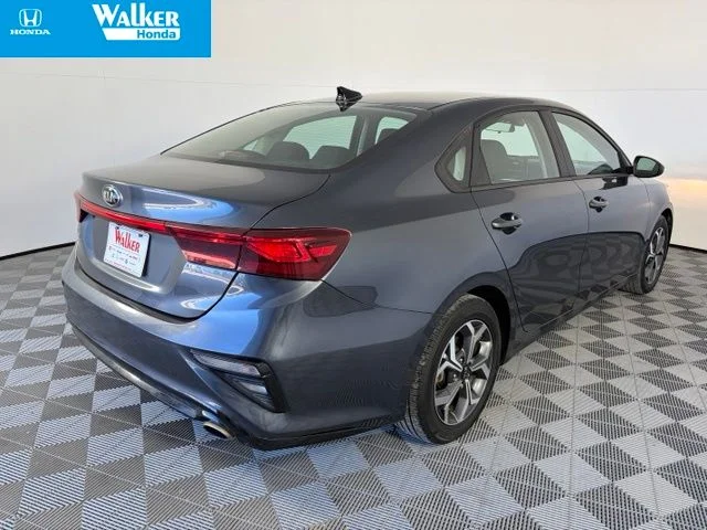 Used 2021 Gray Kia LXS image 8