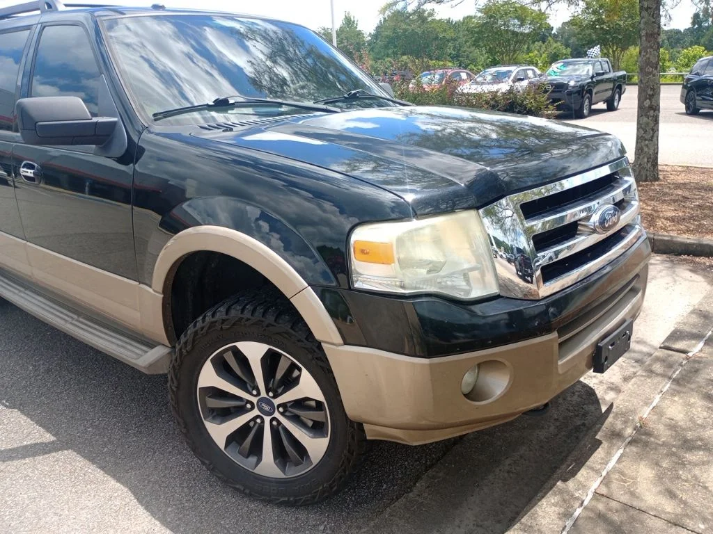 Used 2013 Black Ford  image 3