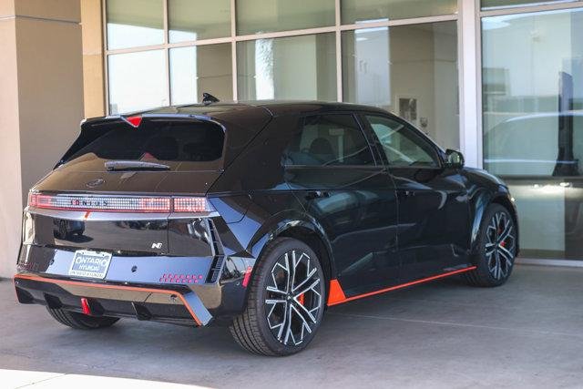 2025 Hyundai IONIQ 5 N - Photo 8