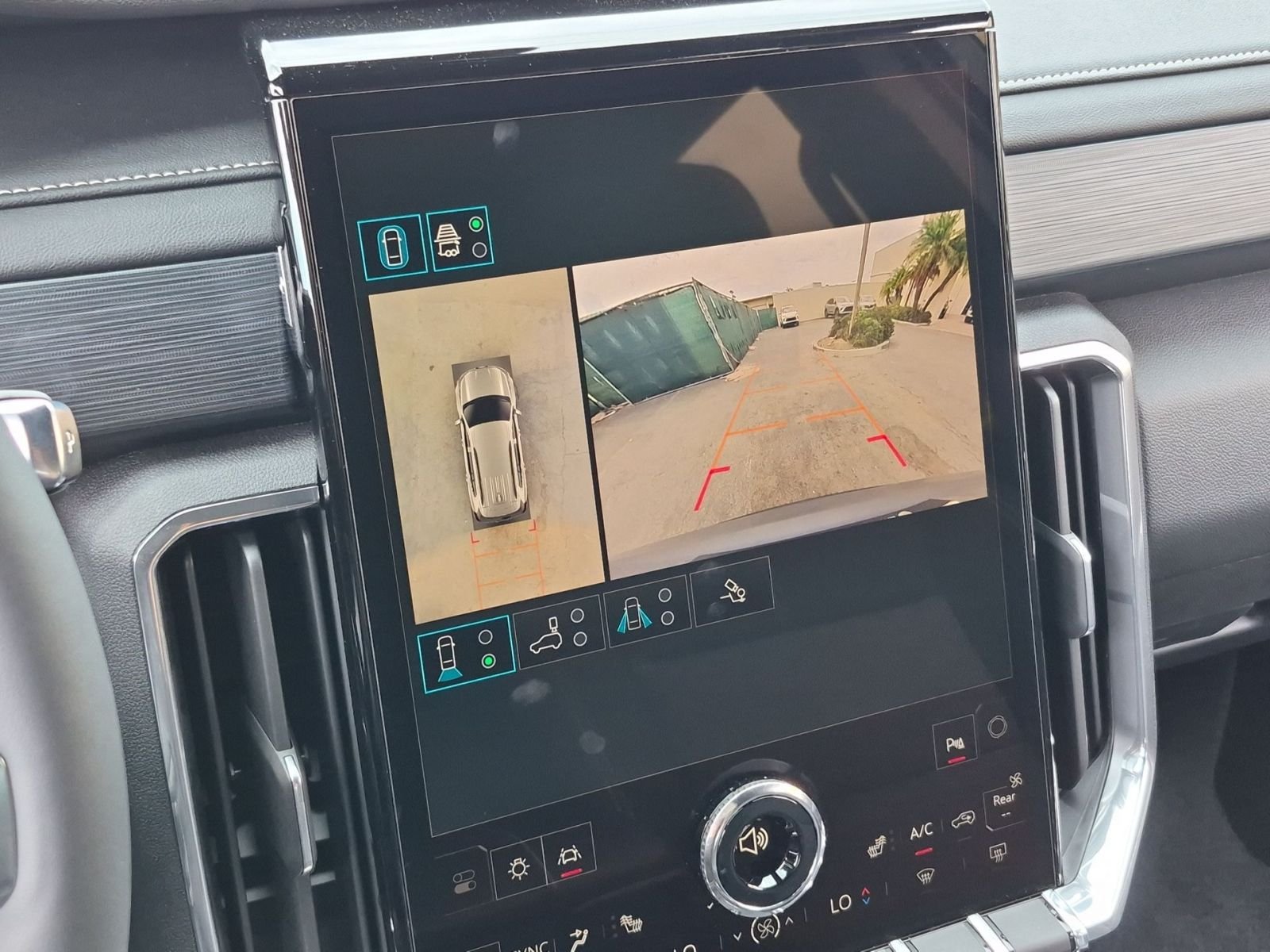 2025 GMC Acadia Elevation - Photo 15