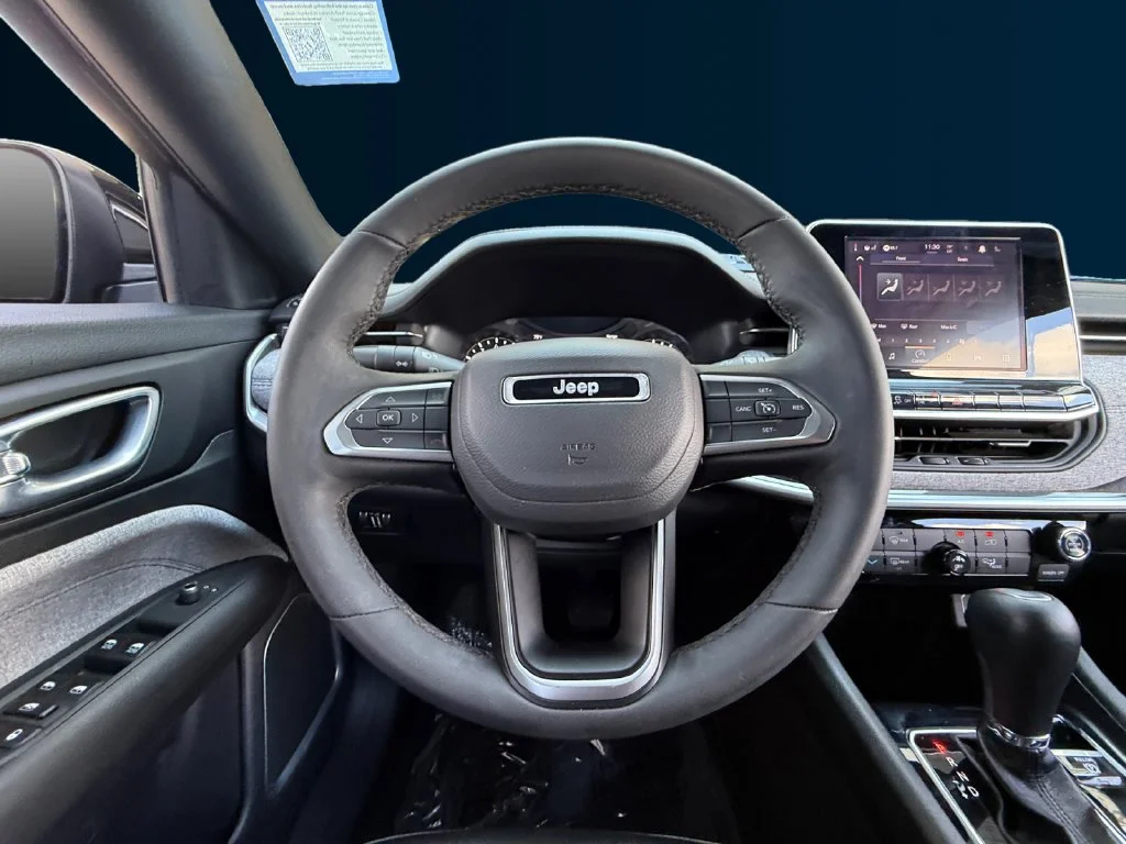 Used 2025 Black Jeep Latitude image 6