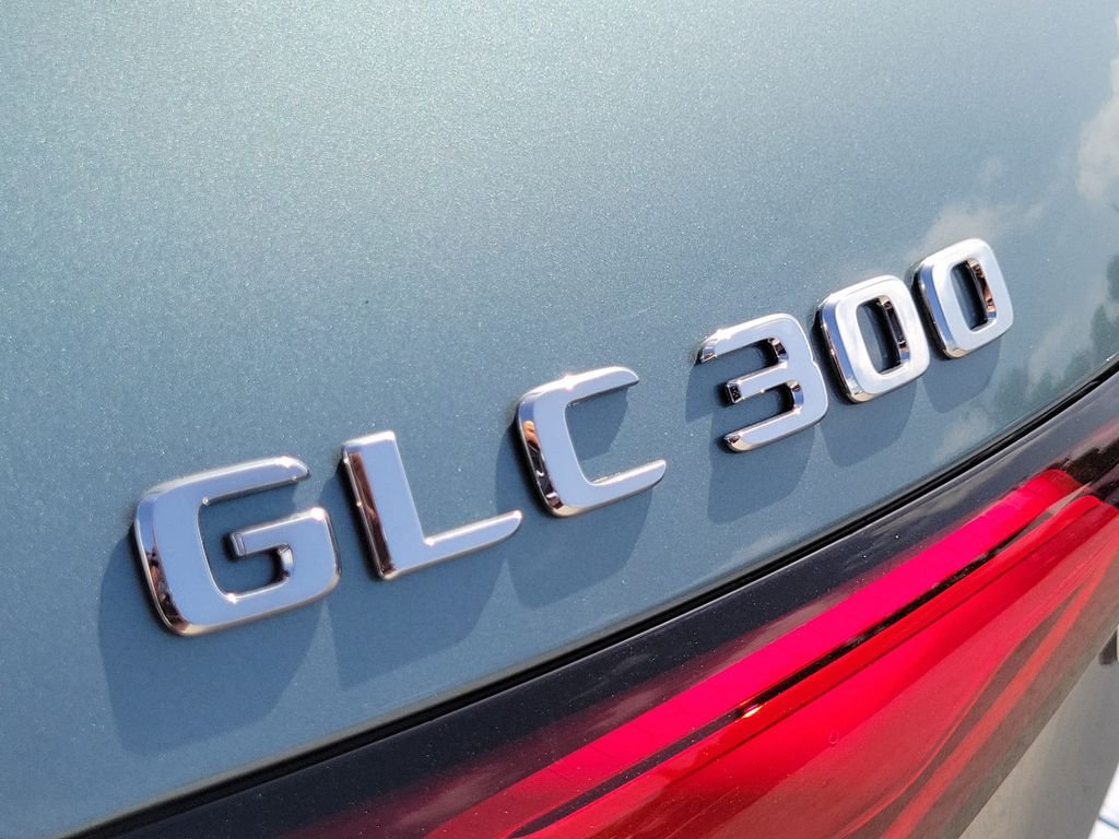 New 2026 Silver Mercedes-Benz GLC 300 image 7