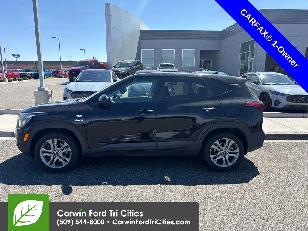 Used 2021 Cherry Black Kia LX image 8