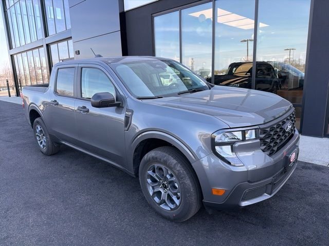 Carbonized Gray Metallic 2026 Ford Maverick XLT SuperCrew AWD Pickup Truck All-Wheel Drive