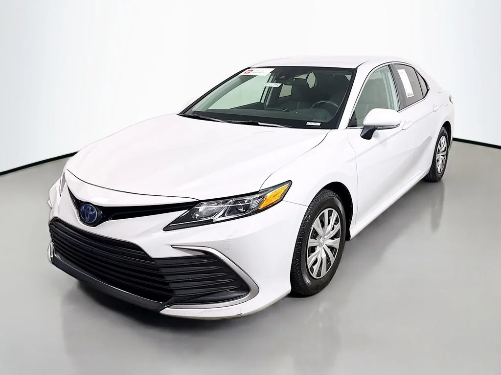 Certified Used 2022 Ice Edge Toyota Hybrid LE image 3