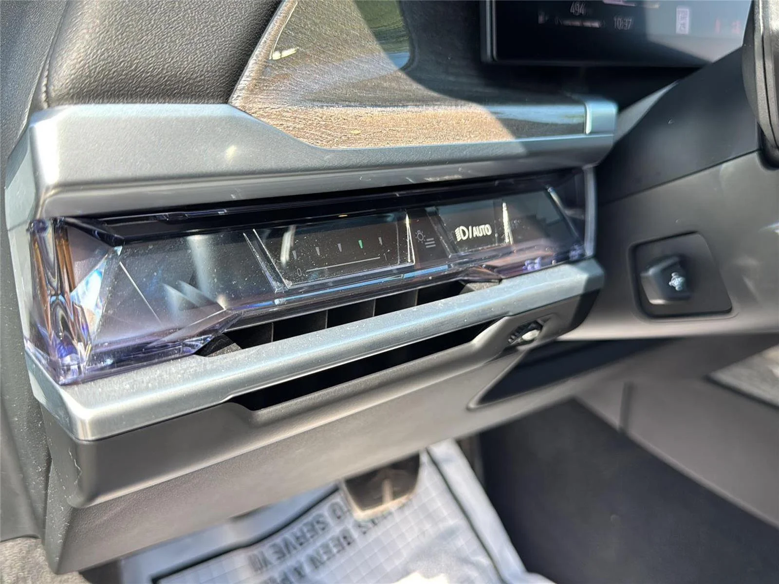 Used 2025 GRAY BMW 740i xDrive image 20
