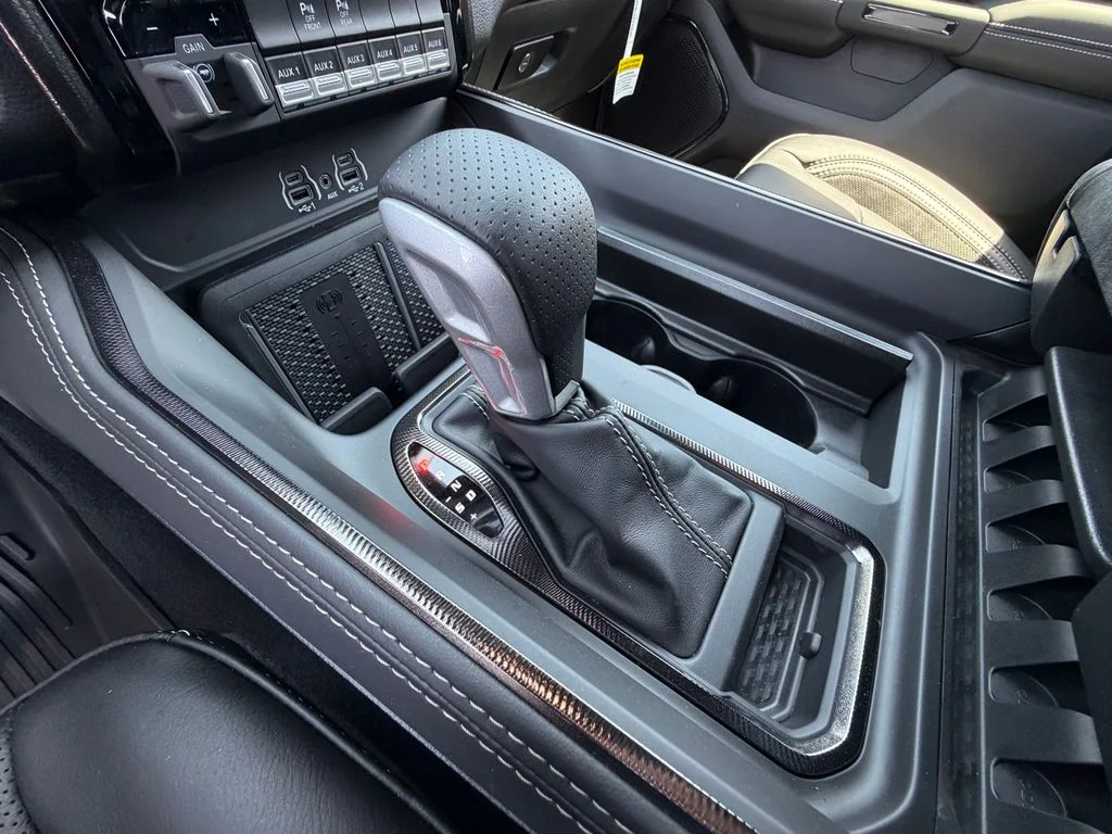 New 2026 Diamond Black Crystal Pearl-Coat Exterior Paint RAM RHO image 20