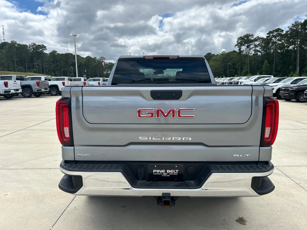 Used 2025 Sterling Metallic GMC SLT image 6