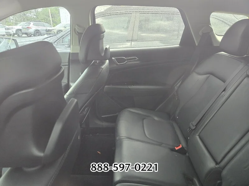 Used 2023 Gray KIA EX image 3