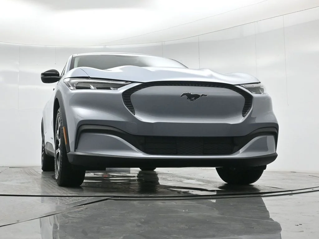 New 2026 Glacier Gray Metallic Tri-coat Ford Select image 7