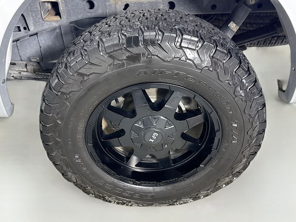 Used 2016 Silver Ford Lariat image 23