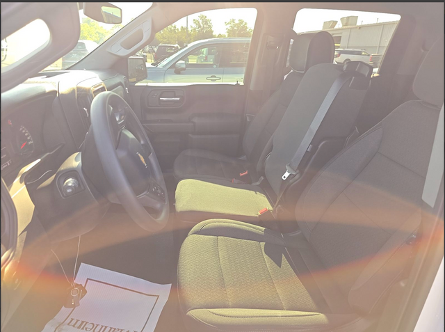 Used 2024 White Chevrolet Custom image 20