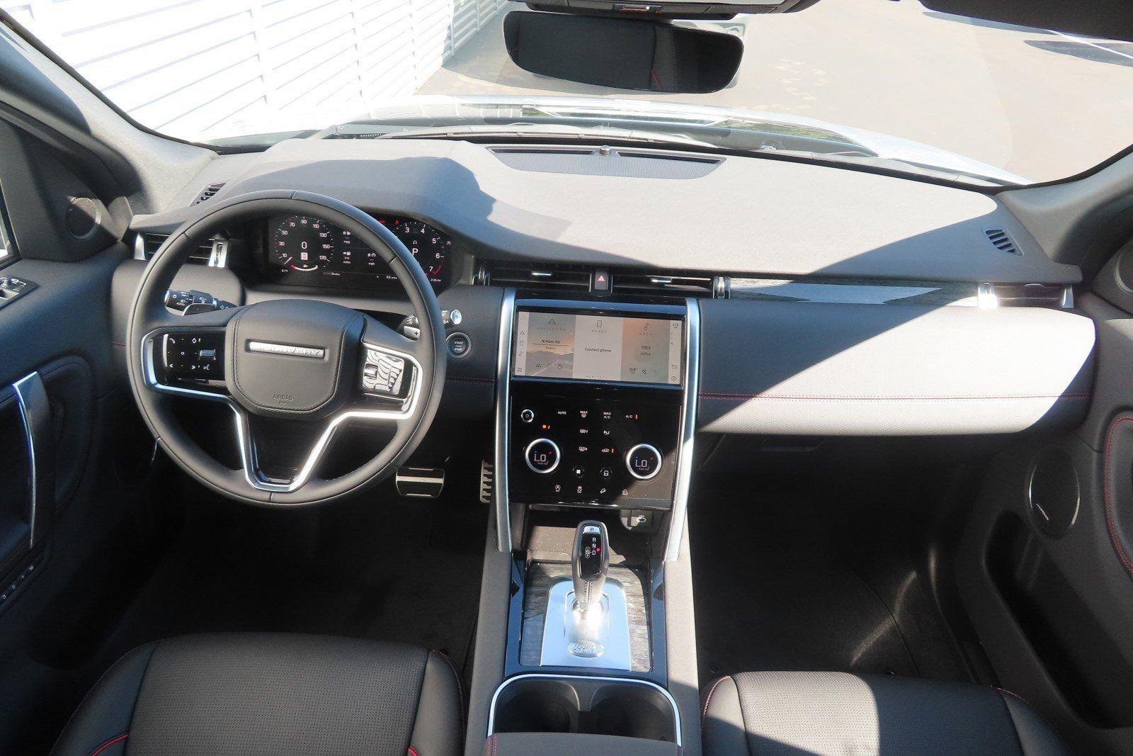 Used 2023 Hakuba Silver Metallic Land Rover SE R-Dynamic image 5