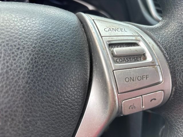 Used 2014 Orange Nissan S image 9