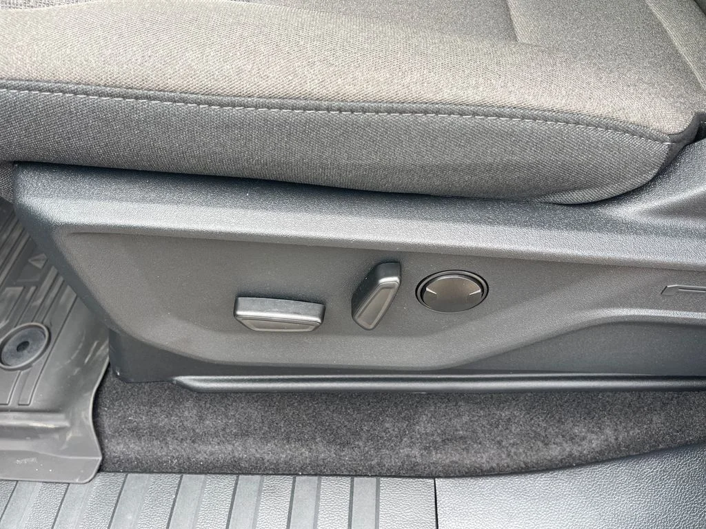 New 2026 Marsh Gray Ford XLT image 6