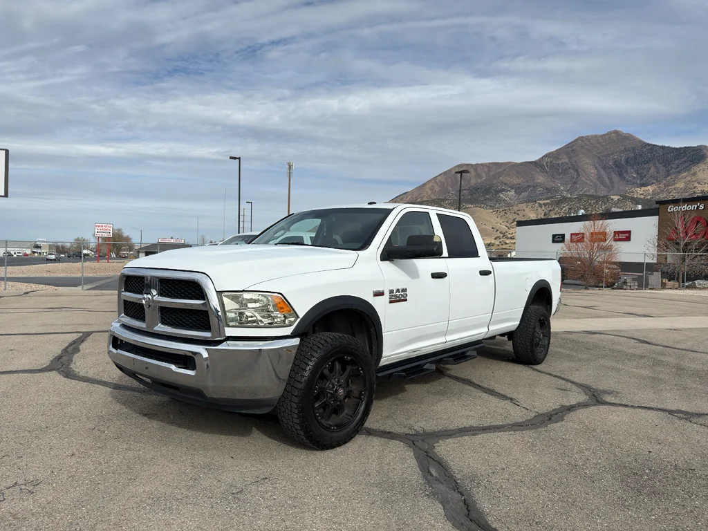 Used 2015 Bright White Clearcoat Ram Tradesman image 29