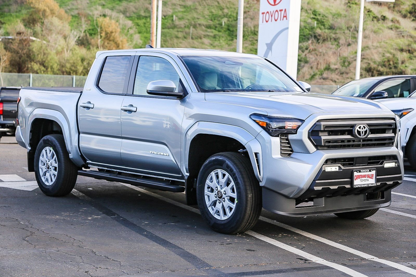 2026 Toyota Tacoma SR5 - Photo 3