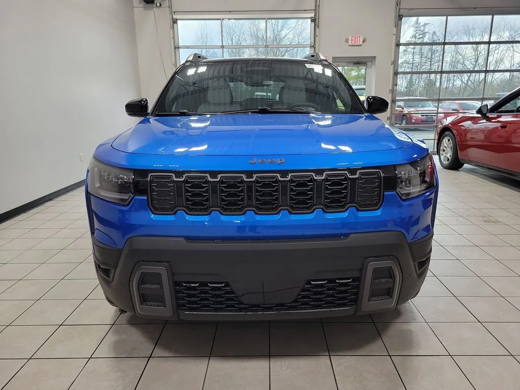 New 2026 Hydro Blue Pearl-Coat Exterior Paint Jeep Overland image 2