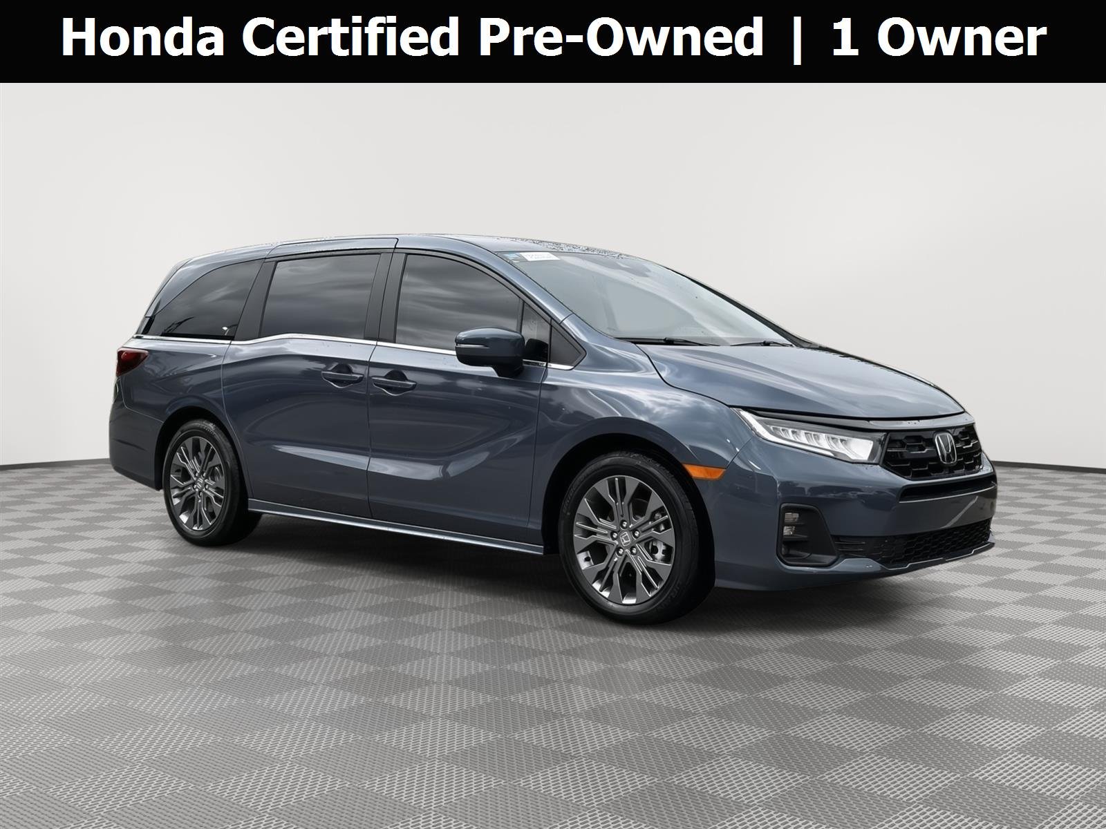 Used 2026 Smoke Blue Pearl Honda Touring image 1
