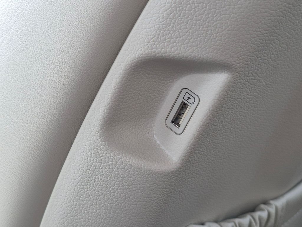 Used 2021 Hyper White Hyundai Calligraphy image 21