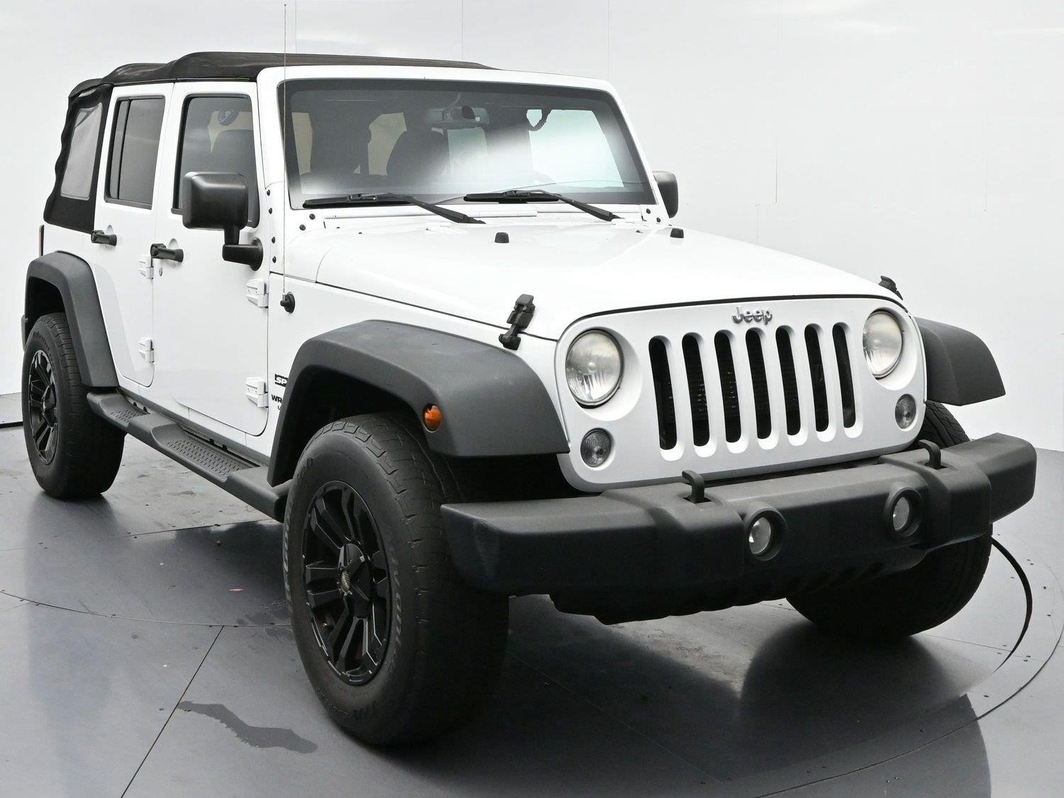 Used 2015 Bright White Clearcoat Jeep Sport image 2