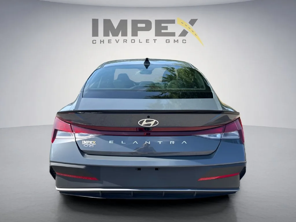 Used 2026 Charcoal Hyundai SEL Sport image 4