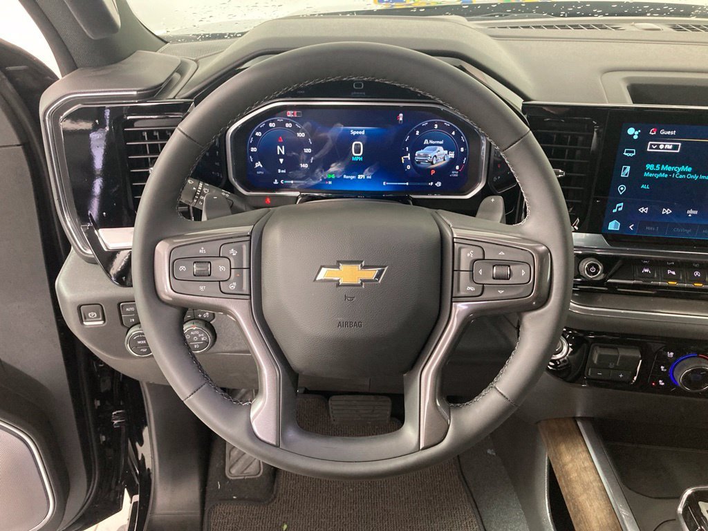 New 2026 Black Chevrolet High Country image 7