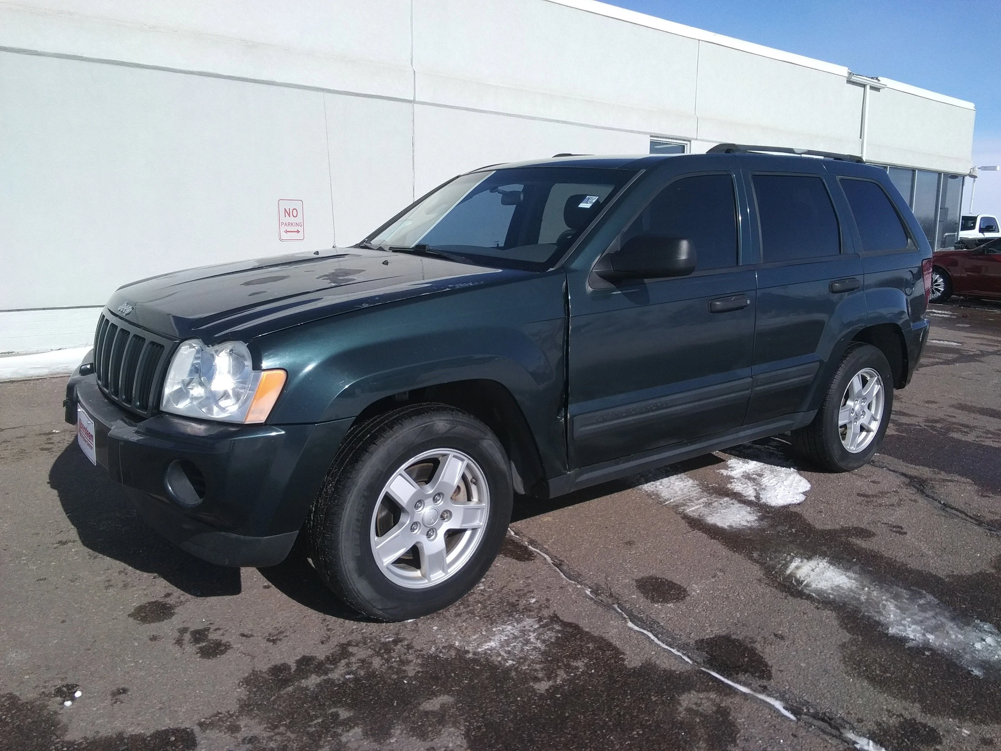 Used 2005 Jeep Grand Cherokee Laredo with VIN 1J4GS48KX5C582940 for sale in Aberdeen, SD
