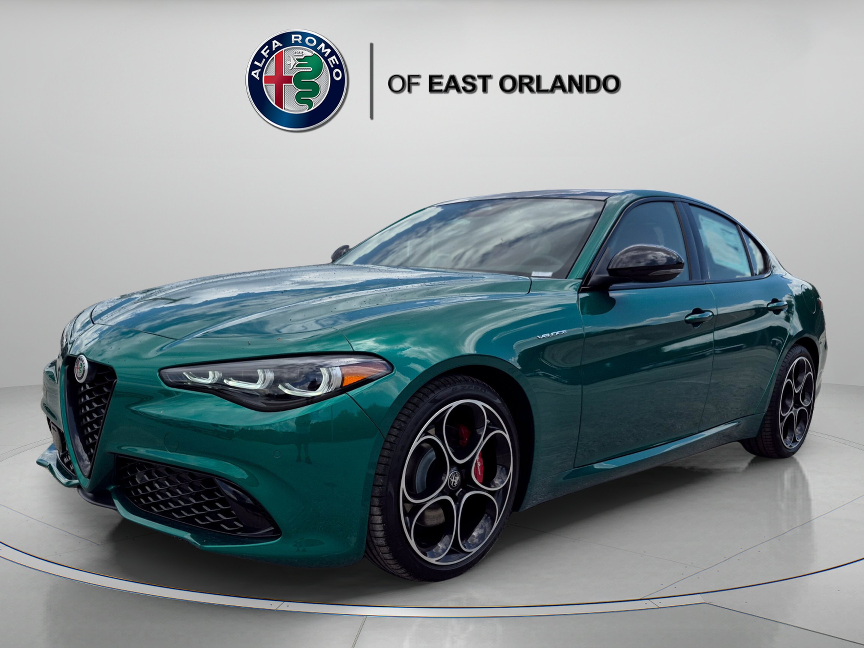 New 2026 Verde Fangio Metallic Alfa Romeo  image 3