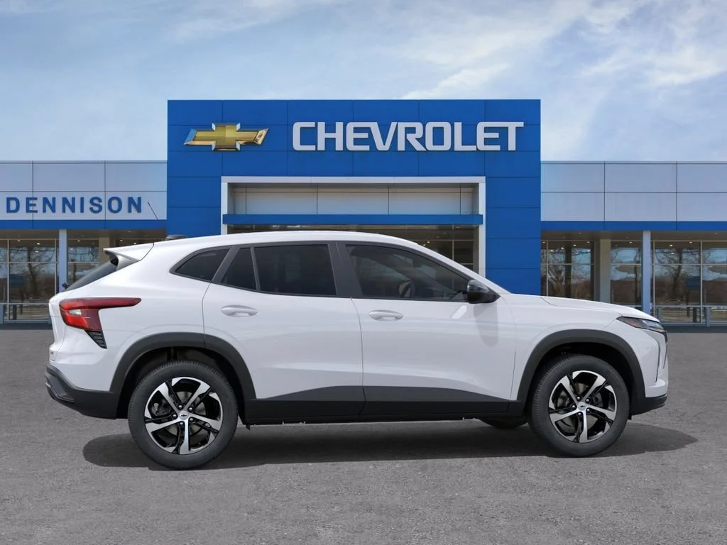 New 2026 Summit White Chevrolet 1RS image 5