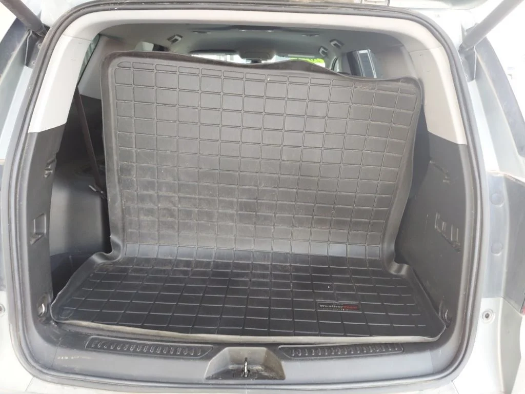 Used 2023 Silver GMC AT4 image 43