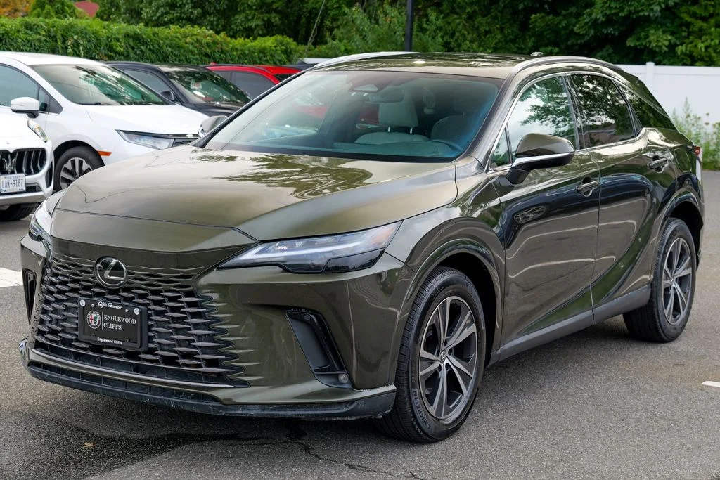 Used 2023 Green Pearl Lexus 350 Premium image 3