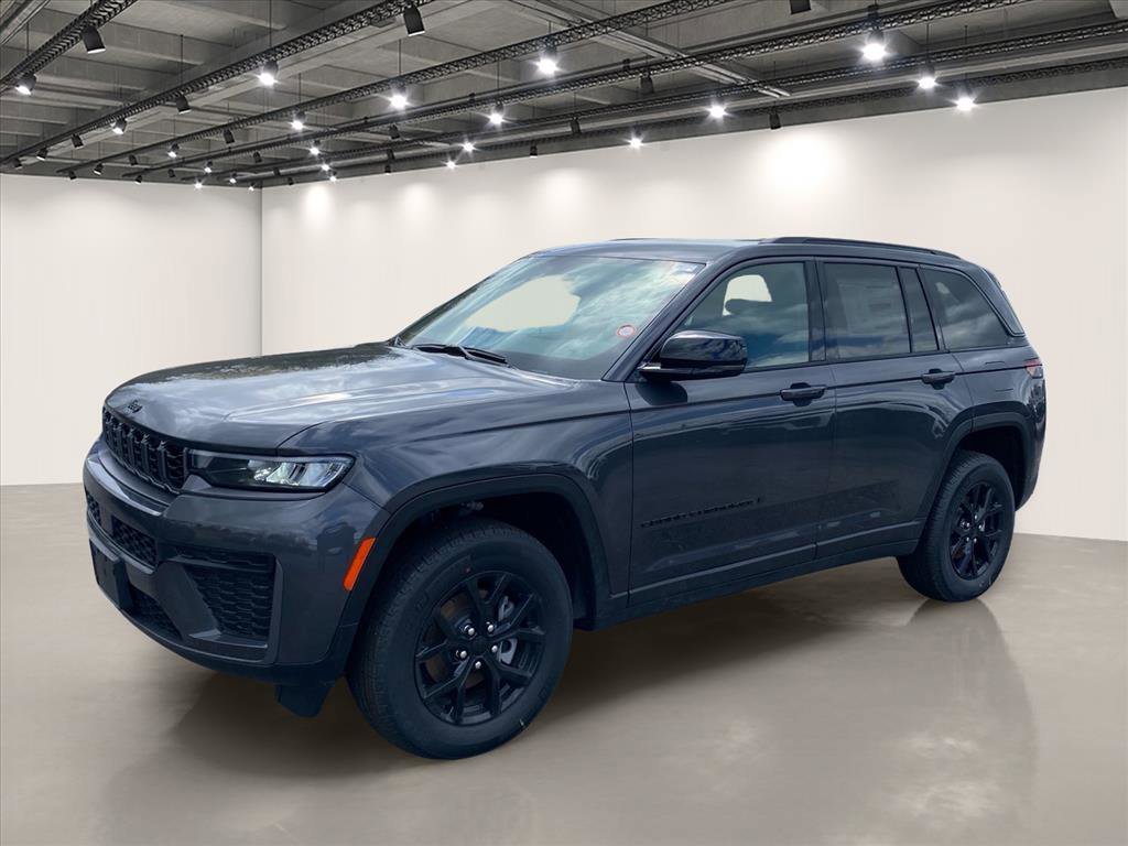 New 2026 Baltic Gray Metallic Clear-Coat Exterior Paint Jeep Altitude image 2
