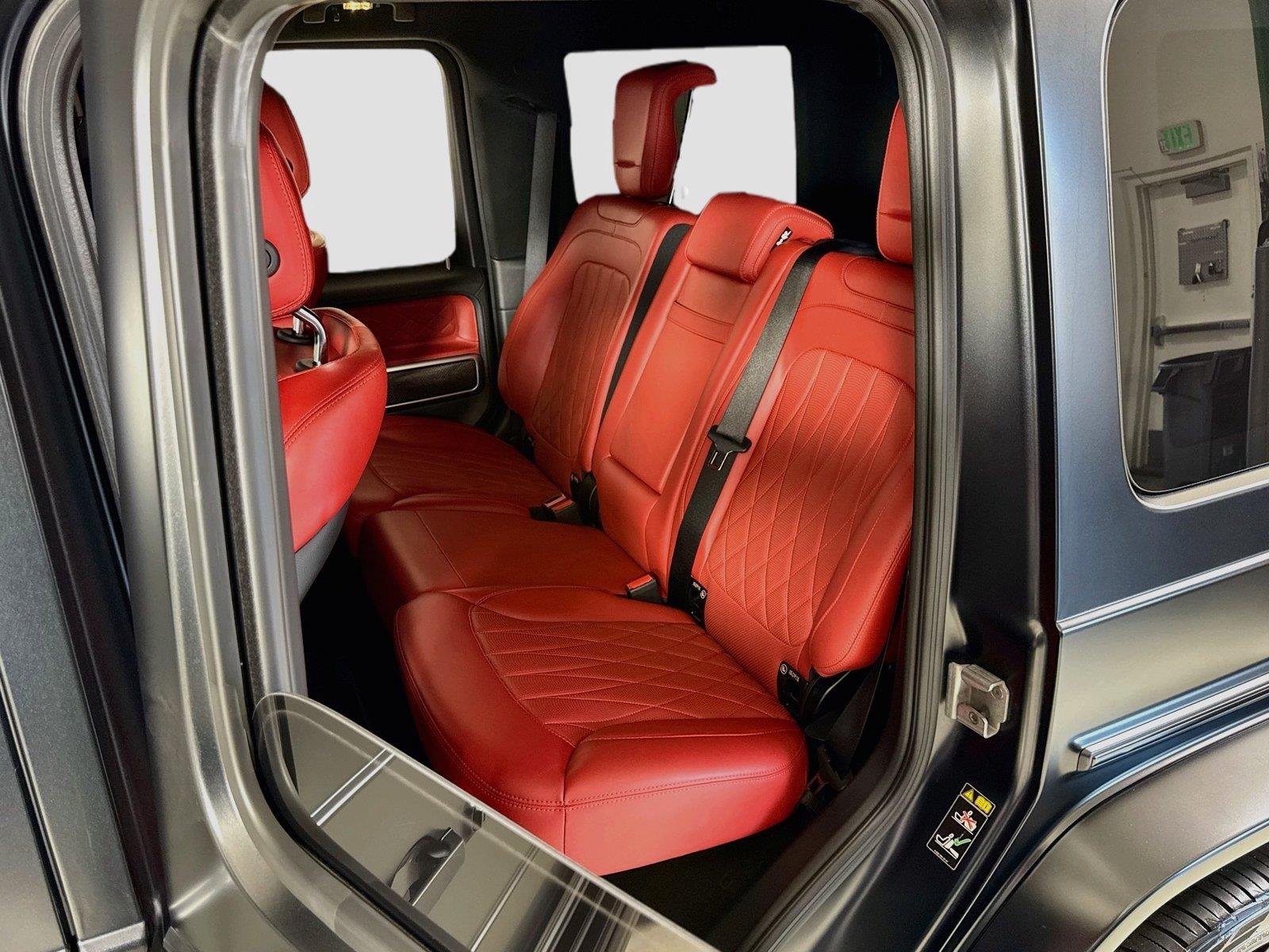 Used 2024 Obsidian Black Mercedes-Benz AMG® G 63 | Exclusive Int Pkg | Carbon Fiber Trim image 23